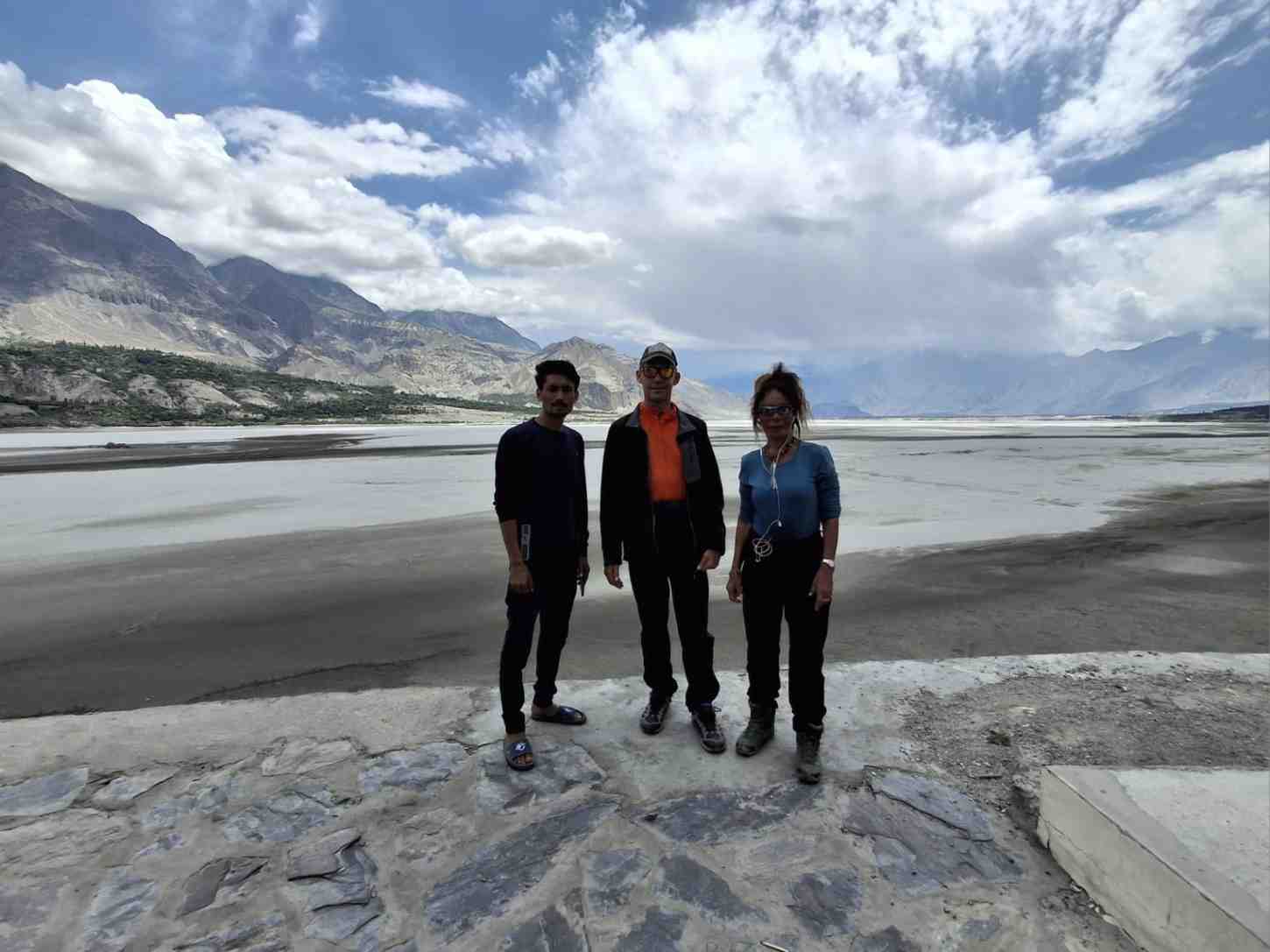 Thalle La and Deosai Trek Images