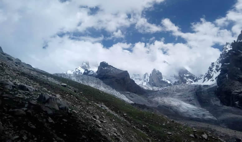 K7 Charakusa Valley Hushe Images